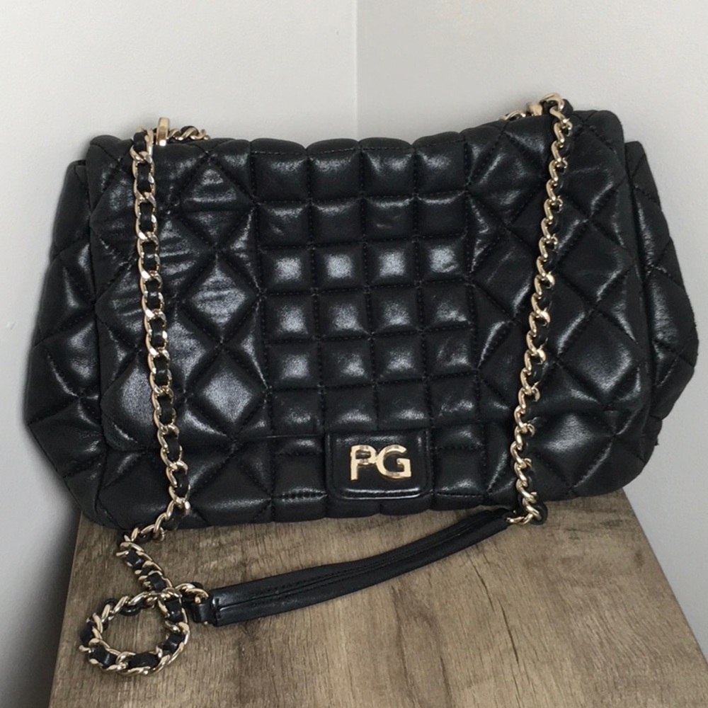 Purification Garcia Quilted Black Chain-Handle Shoulder Bag